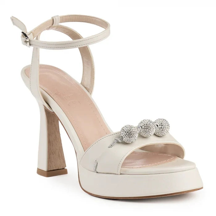 SANDALE 3 BİLE DE CRYSTAL